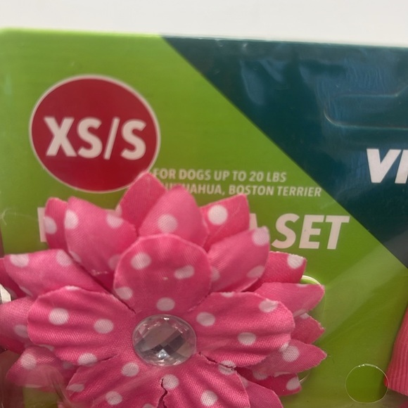 Vibrant Dogs Beagle, Labrador, Chihuahua Bandana Set Pink Color NWT - Picture 12 of 15